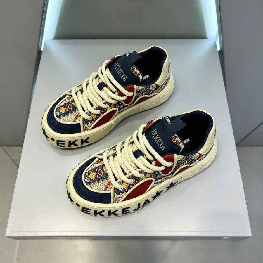 Men's Vintage Aztec Pattern Thick Sole Sneakers