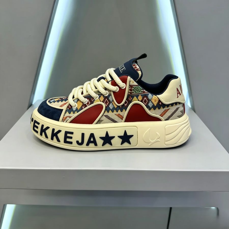 Men's Vintage Aztec Pattern Thick Sole Sneakers