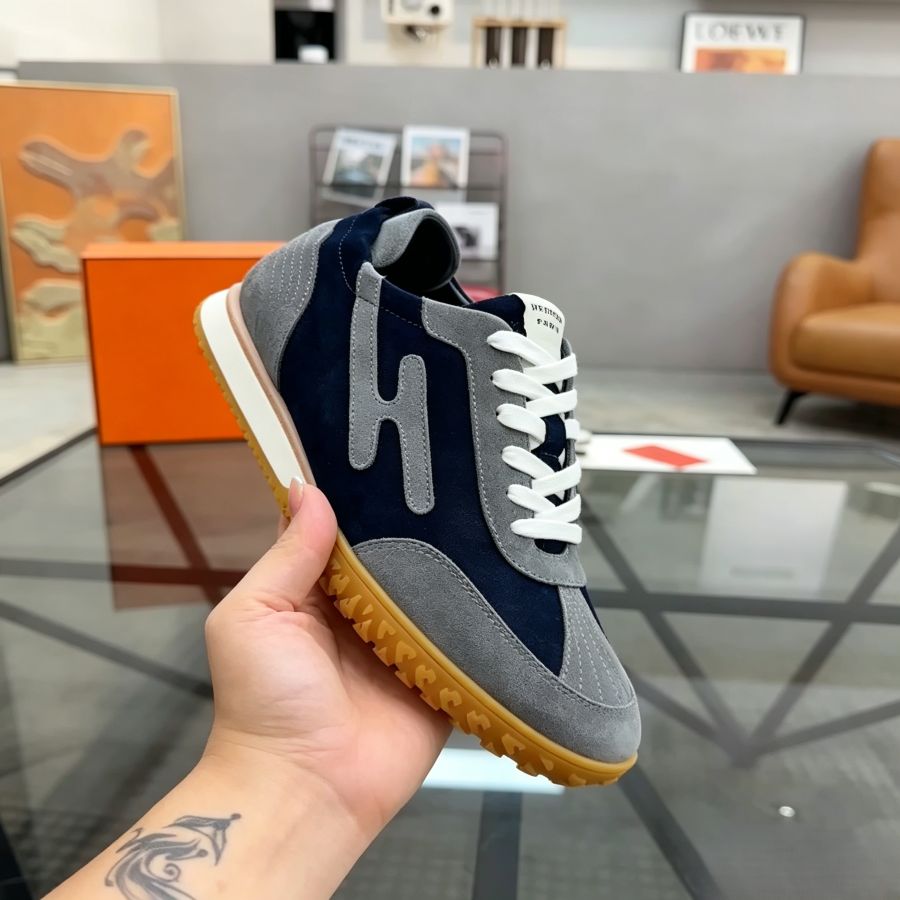Men’s Casual Suede Lace-Up Sneakers with Gum Sole