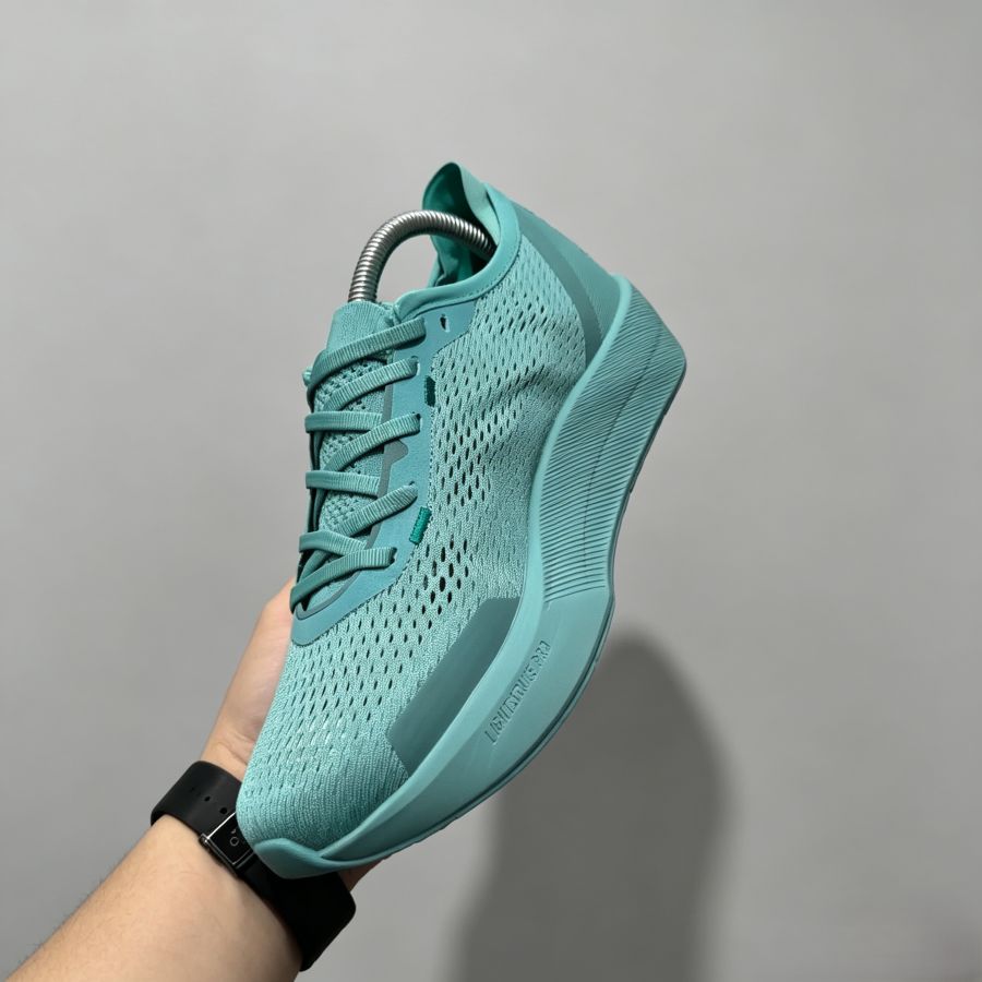 Ultra Light Mesh Running Sneakers