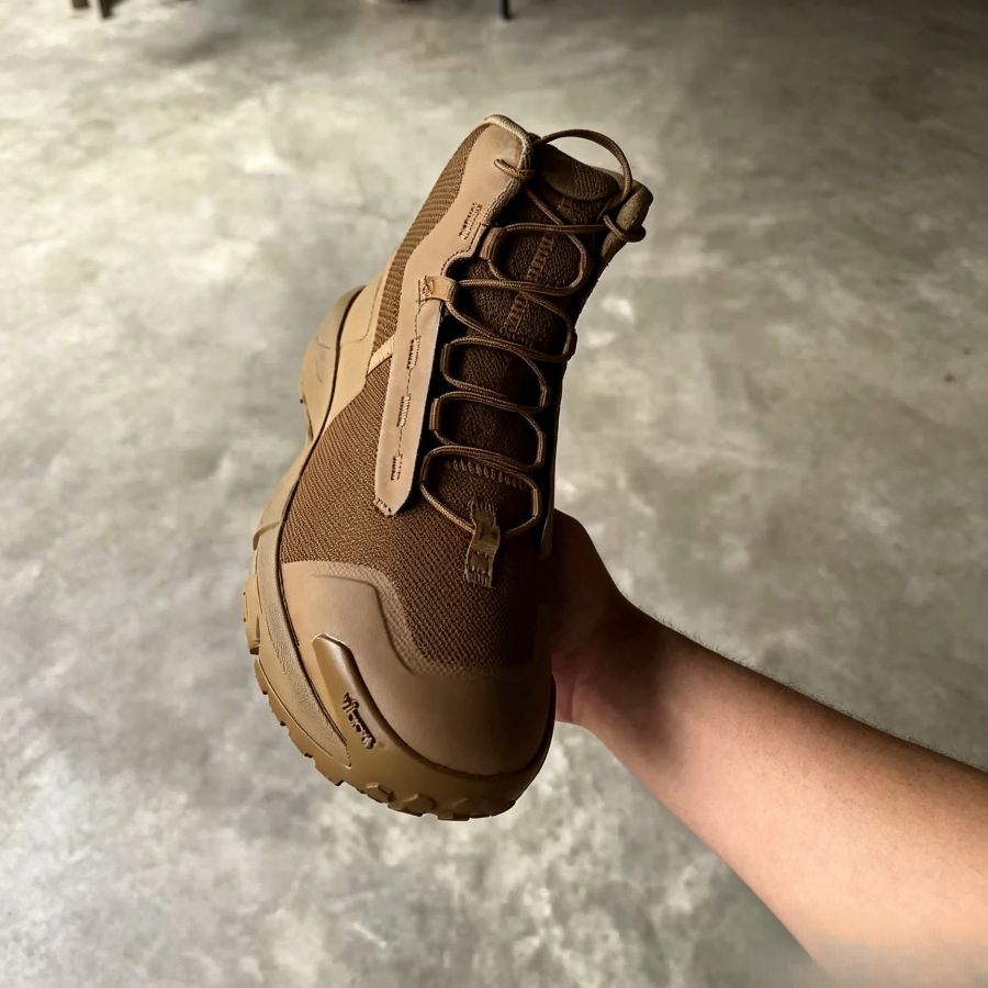 Men's Coyote Brown Tactical Mid-Top Hiking Boots