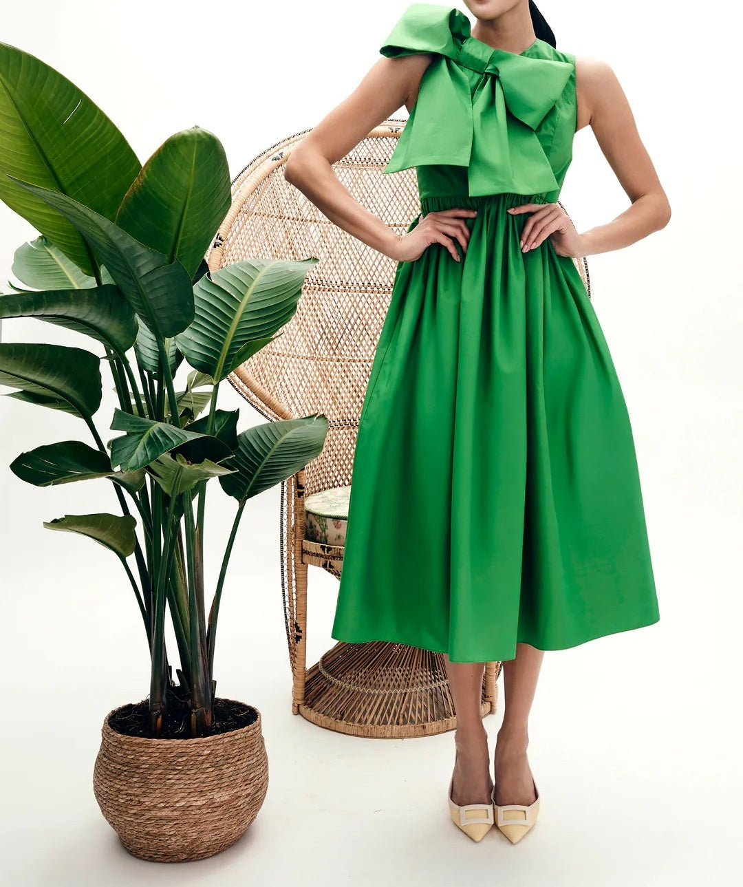Green Sleeveless Bow Front Smocked Waist Midi Dress